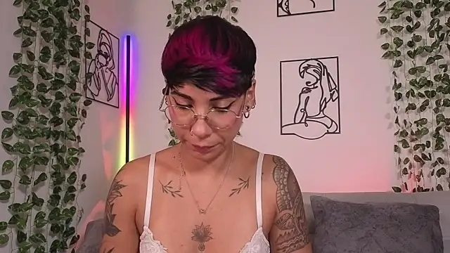 Chat XXX ao vivo de MiaMorgan_