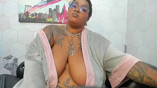 Anaa_Fuentess Adlı Modelin Canlı XXX Sohbeti