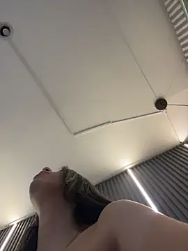 Ema_azel XXX чат на живо