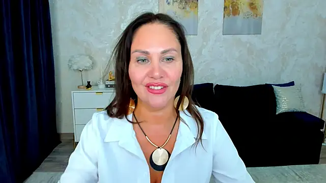 MilaUrban – Live XXX-chat