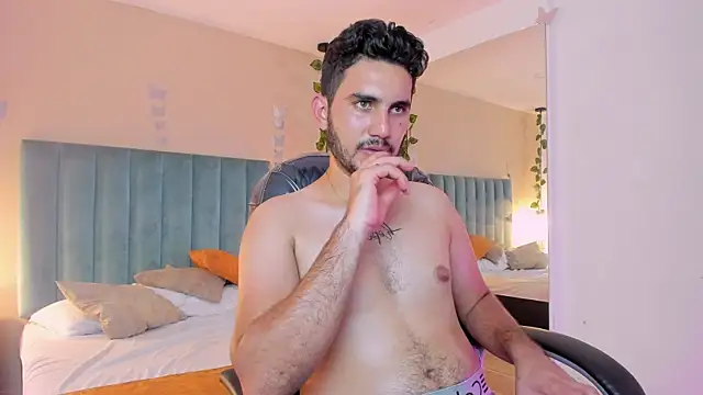 NOAH_SIN_ Adlı Modelin Canlı XXX Sohbeti