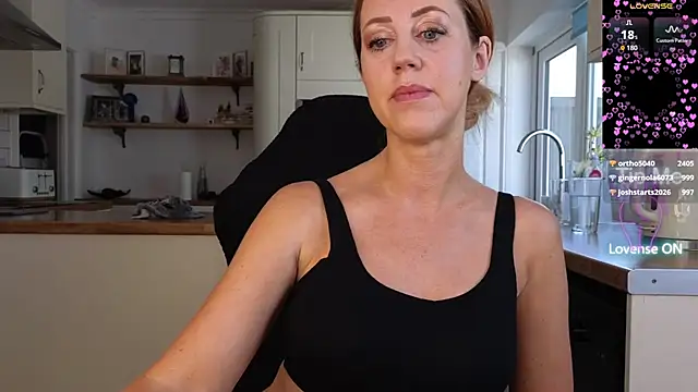 stripmequick Live XXX-chat