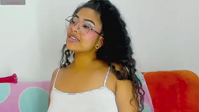 Chatroom XXX en direct de moana_taylor