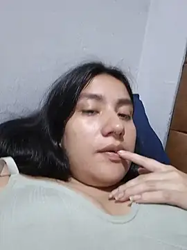 Hellen_Alex Adlı Modelin Canlı XXX Sohbeti