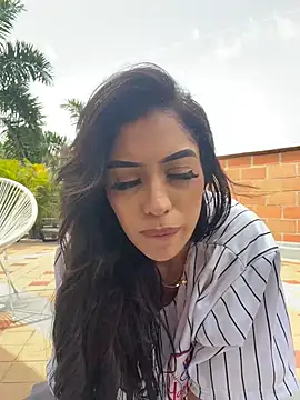 MystiqueXXX's Live XXX Chat