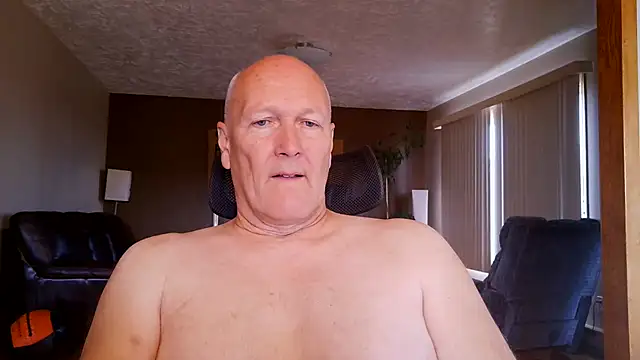 BasicAnt live XXX chat
