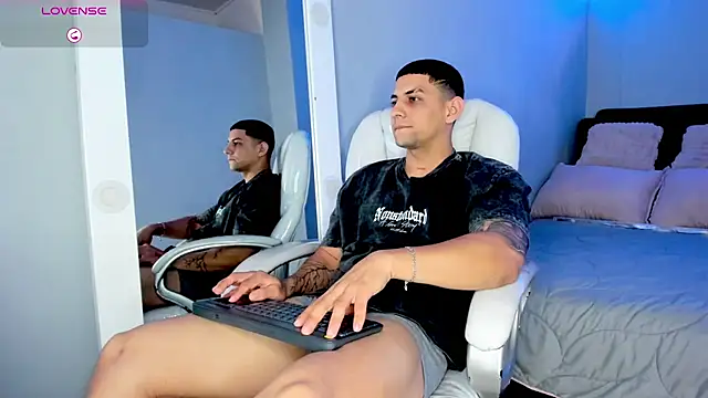 دردشة Alex_cute77 الجنسية المباشرة