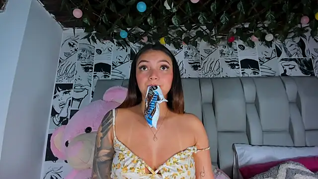 LucyRosse's Live XXX Chat