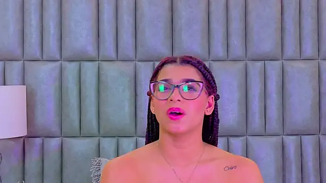 TiaraRosse's Live XXX Chat
