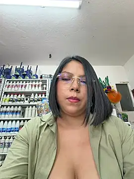 ISABELLA__LUNA élő XXX-chatje