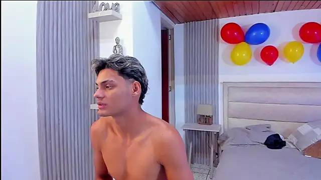 Seductive_BoysWのライブXXXチャット