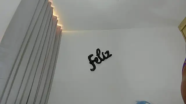 XXX chat uživo modela Austin_Bitch