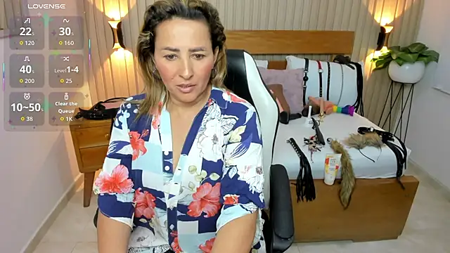 luciana_ballesteros_ Adlı Modelin Canlı XXX Sohbeti