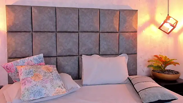 Roseaurora's Live XXX Chat