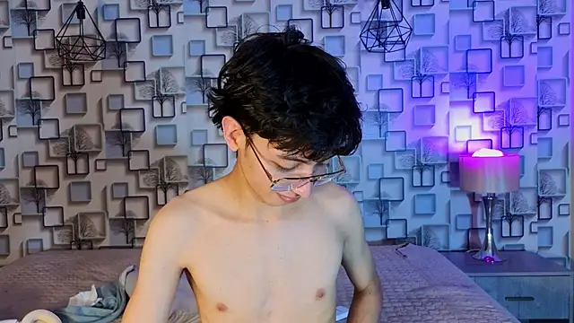 Twink_Sebas7 live XXX chat