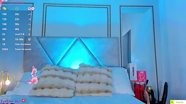 AlannaJoness' Live XXX Chat