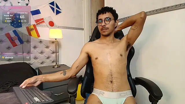 צ'אט XXX בשידור חי של Twunk_miguel