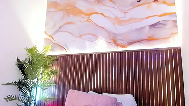Chat +18 de HoneyMilf_ ao vivo