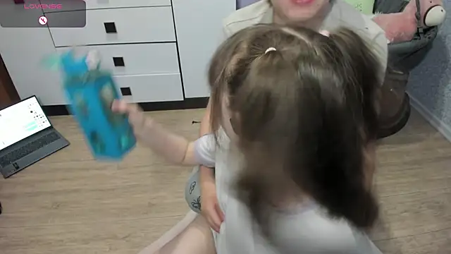 Yoonhee_kin Live XXX chat