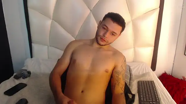 Brian_Adler Live XXX-chat