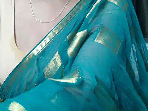 Chat XXX ao vivo de sunitha-3