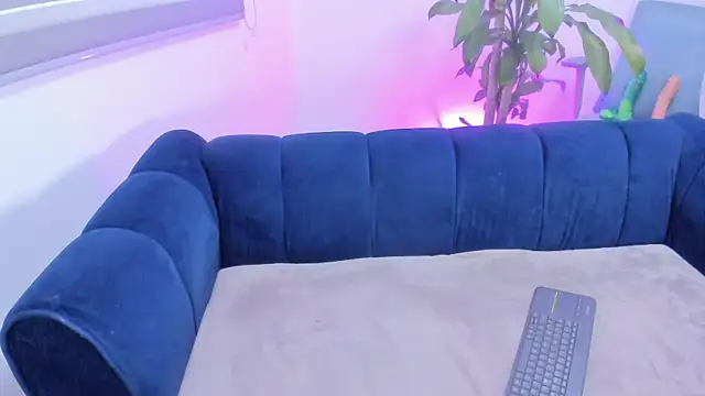 Chat +18 de angelrossss ao vivo