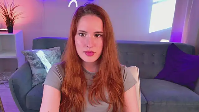 دردشة ChloeAster الجنسية المباشرة