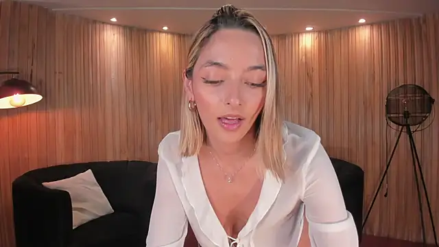 MelissaMoore_ live XXX chat
