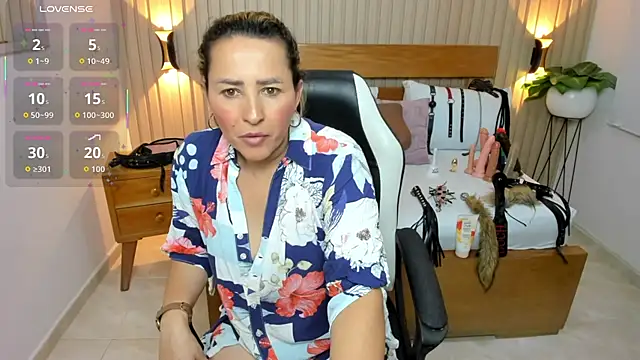 Chat XXX en directo de luciana_ballesteros_