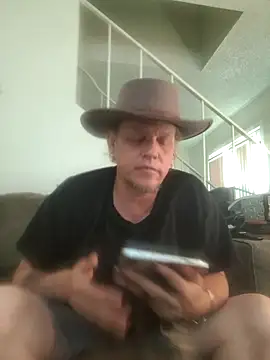 yourMasterisBored Live XXX Chat