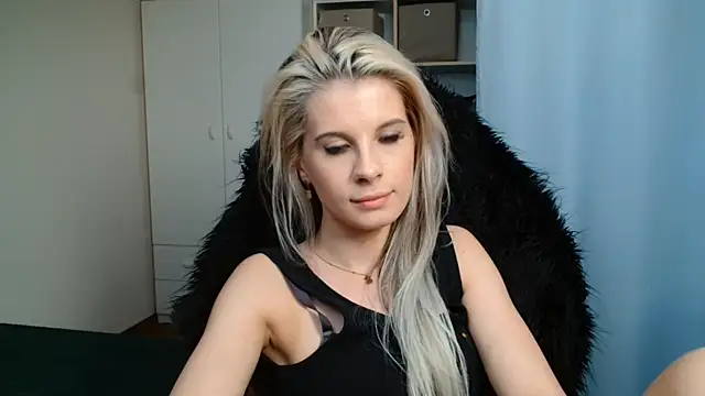 Chat XXX en directo de KristineGlow