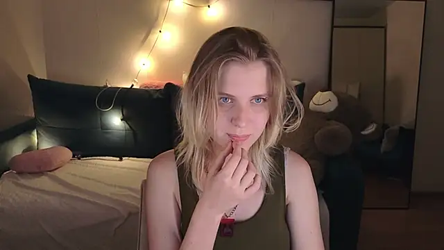 Viki_Charm's Live XXX Chat