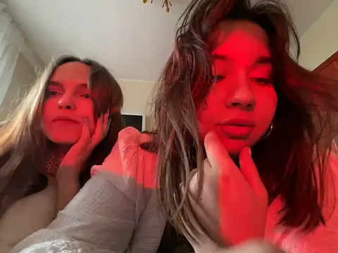 Chat XXX en directo de Viviaaan_n