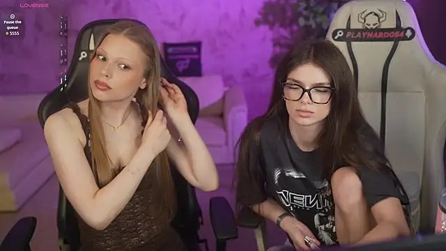 Živý XXX chat Emi_murr