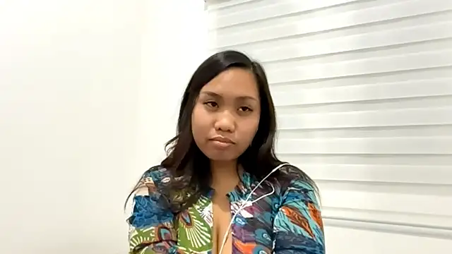 Chat +18 de EarlineMadera ao vivo