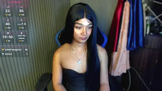 TrinityFucksYou Adlı Modelin Canlı XXX Sohbeti