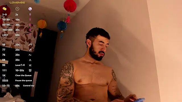 Chatroom XXX en direct de MarkWalker__