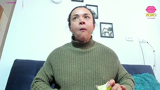 Bessie32 라이브 XXX 채팅