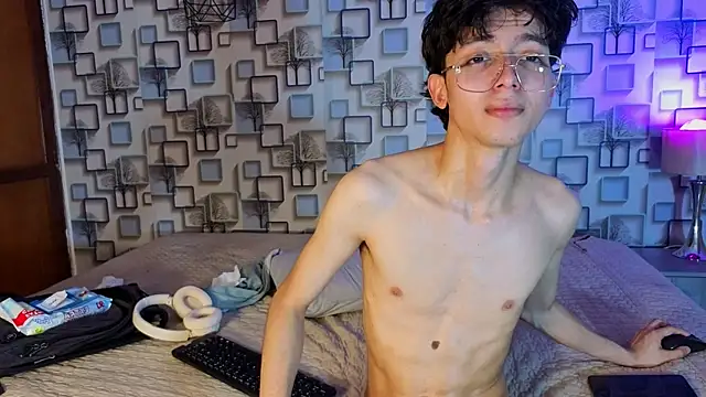 Twink_Sebas7 现场XXX聊天