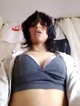 Czat XXX na żywo – Liil_bunny
