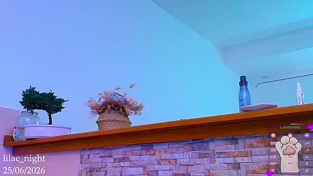 XXX chat uživo modela lilac_night33