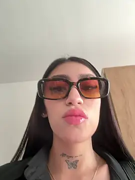 Chat +18 de Bonny_Eva ao vivo