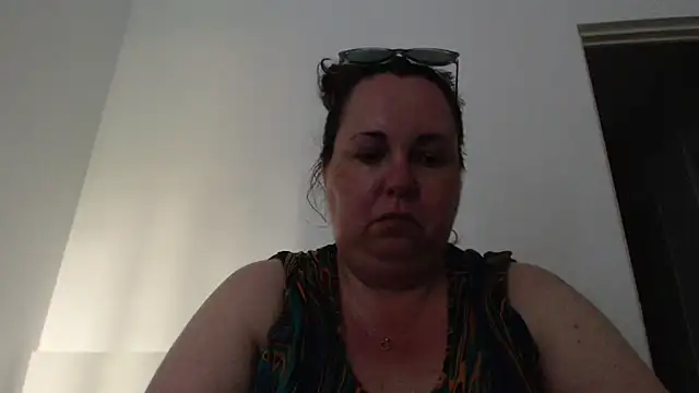 WendyRhoades: απευθείας συνομιλία ΧΧΧ