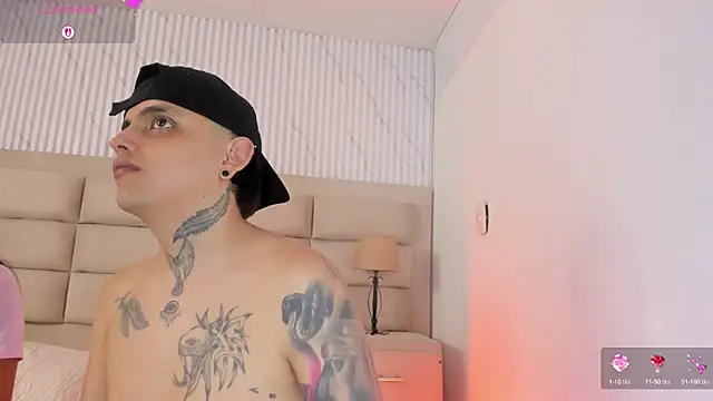 Chat XXX en directo de VelvetAndShadows