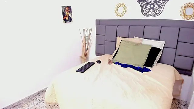 silvanadelatorre's Live XXX Chat