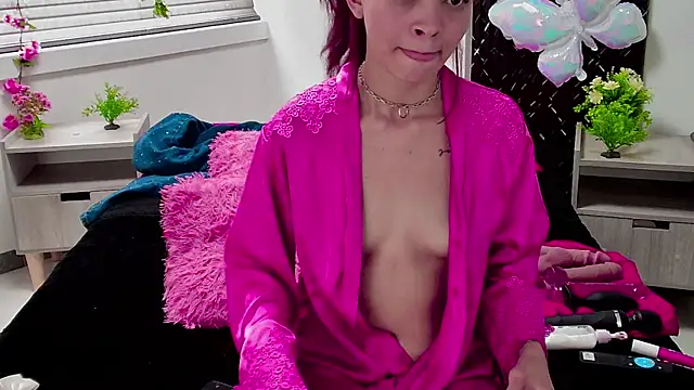 aurora_petitee's Live XXX Chat