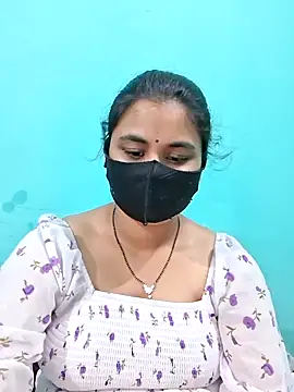 DivyaBhabhi69@xh's Live XXX Chat