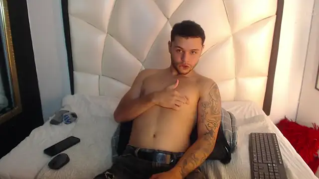 Brian_Adler live XXX chat