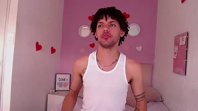צ'אט XXX בשידור חי של Miss_Glory