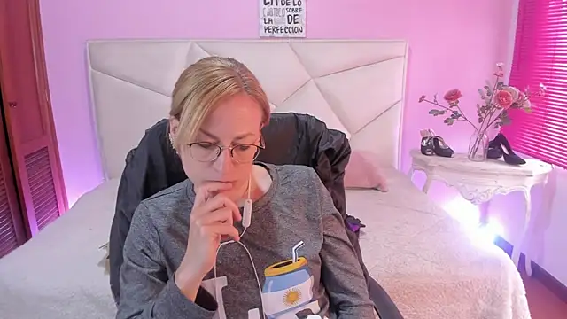 Онлайн чат XXX SammySanders